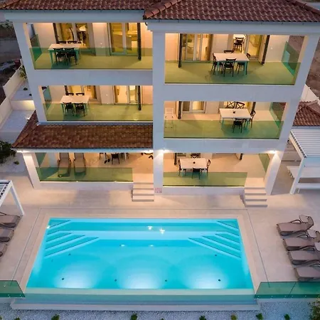 With Swimming Pool Pag - 21393 아파트 *