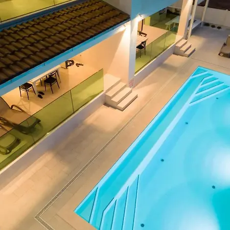 With Swimming Pool Pag - 21393 아파트