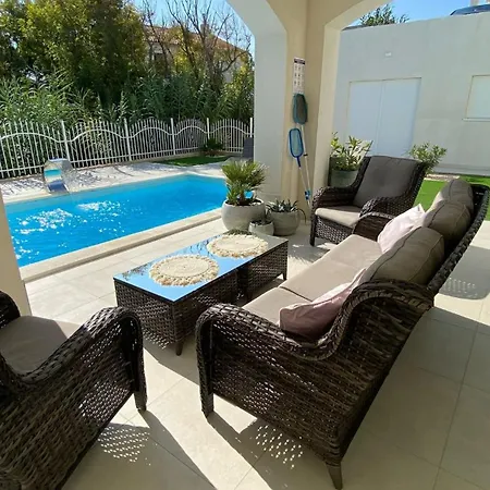 Apartment With A Swimming Pool Pag - 24360 Pag Town